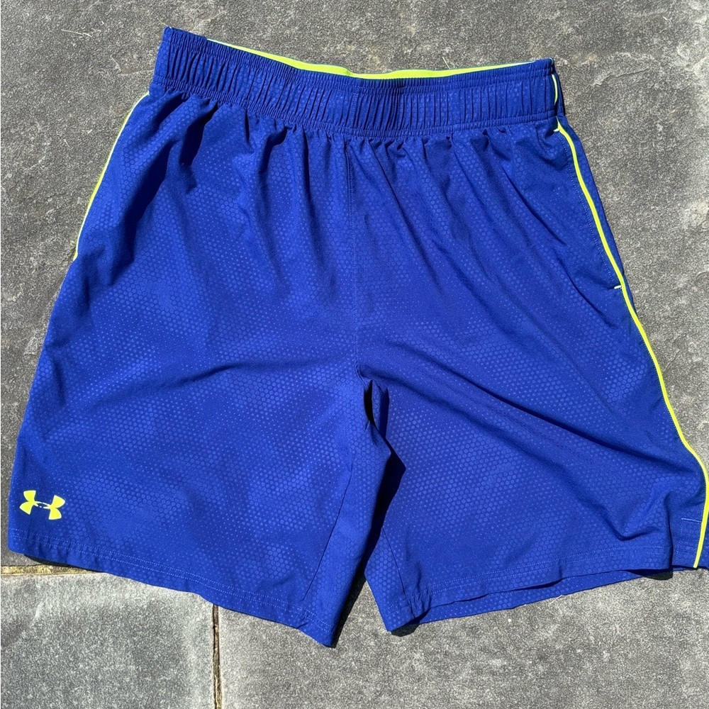Mens Under Armour Unlined Large Training Shorts